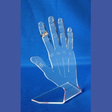 ANILLOS           Mano anillera <br>Medidas: 112 x 170 mm<br>